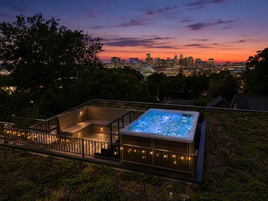 1018 Ozark St, Nashville, TN 37206 - #2