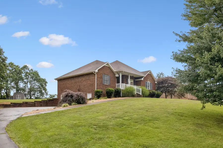 112 Kelly Ln, Lafayette, TN 37083 - #2