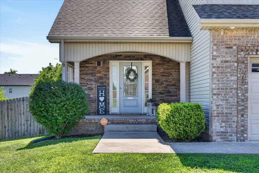 998 Dwight Eisenhower Way, Clarksville, TN 37042 - #2