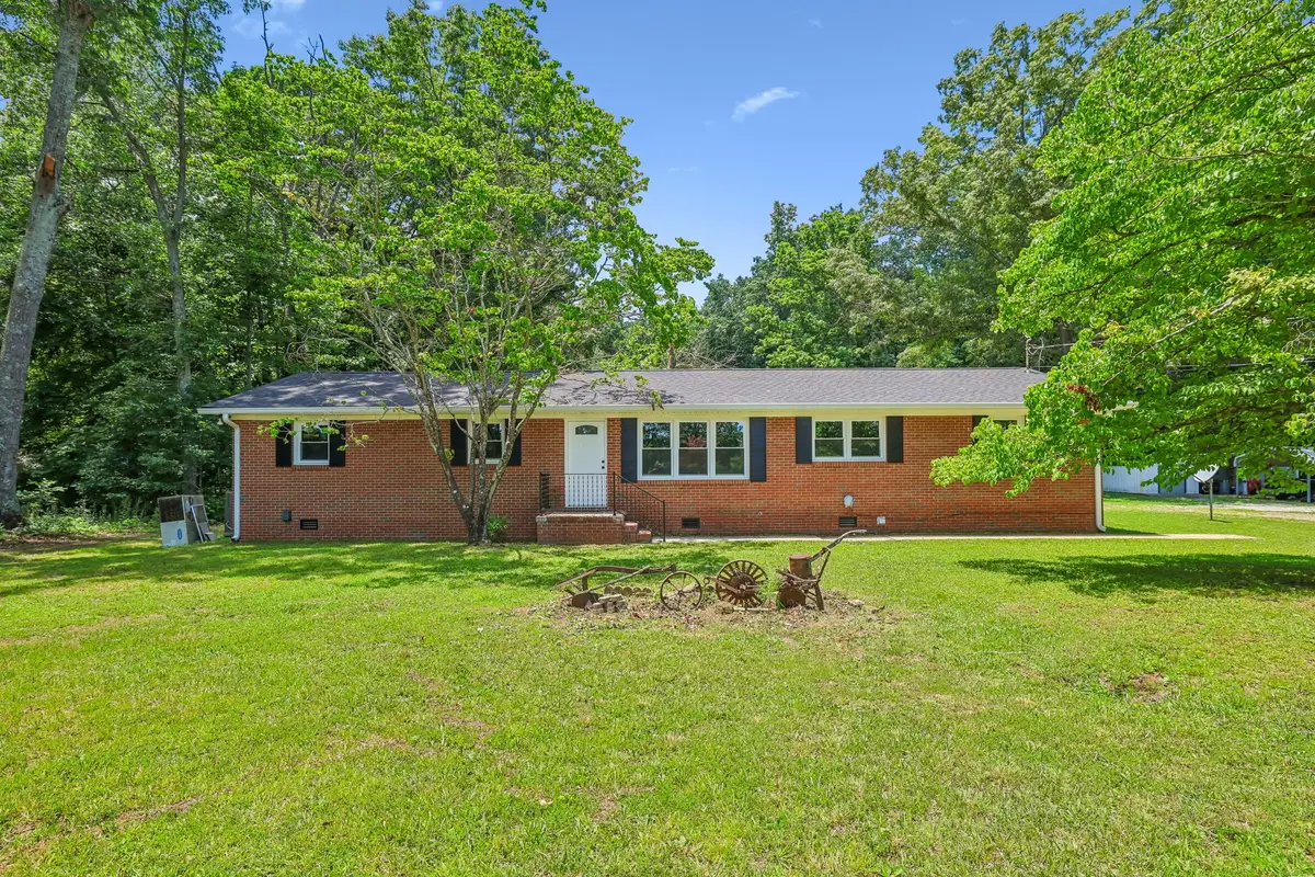 512 New Rock Creek Rd, Tullahoma, TN 37388 - #1