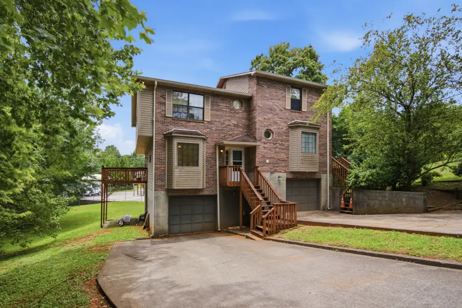 619 Abbott Ln, Knoxville, TN 37923 - #3
