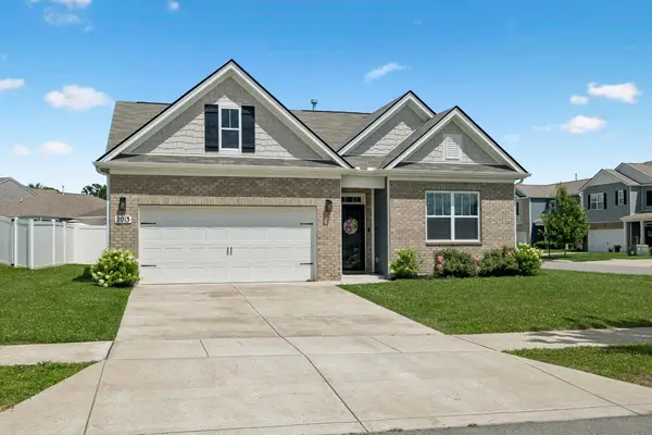 2013 Tate Farm Ln, White House, TN 37188