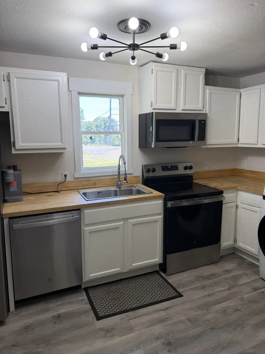 124 Edmondson Ferry Rd, Clarksville, TN 37040 - #3