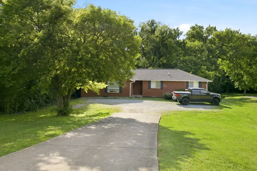 425 Ezell Pike, Nashville, TN 37217 - #2