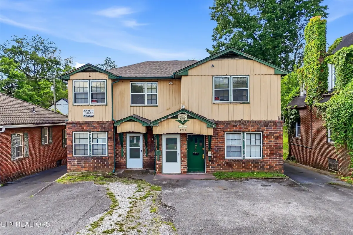 3206 E Magnolia Ave, Knoxville, TN 37914 - #1