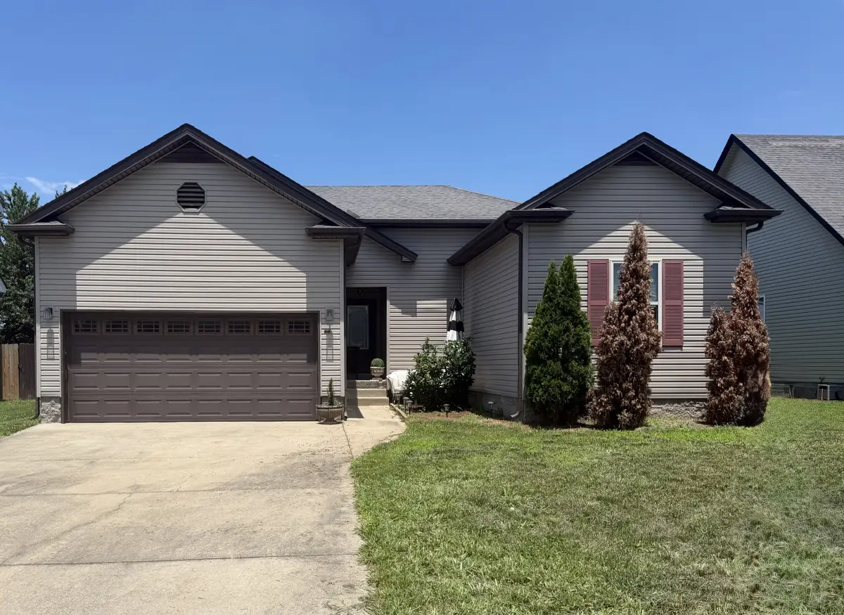 685 Fox Hound Dr, Clarksville, TN 37040 - #1