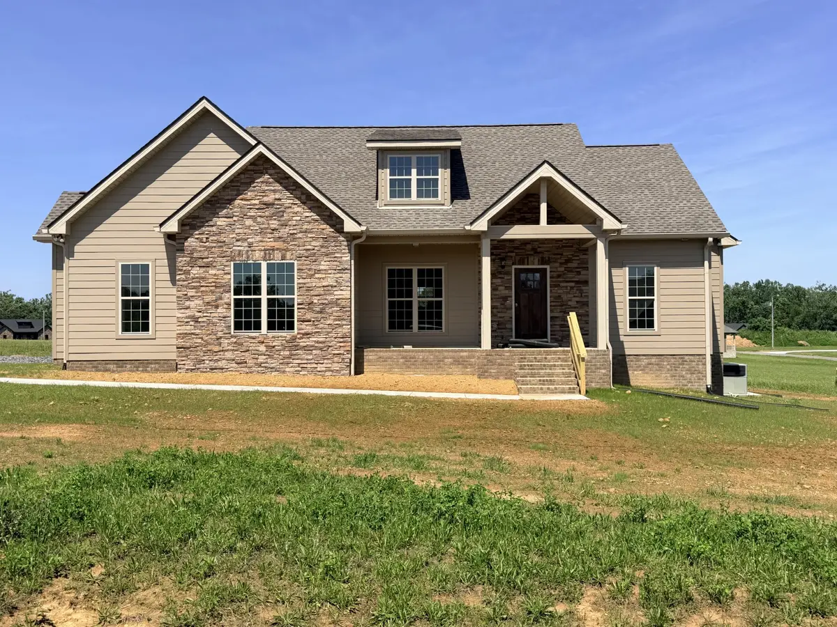 245 Makinley Dr, Lafayette, TN 37083 - #1