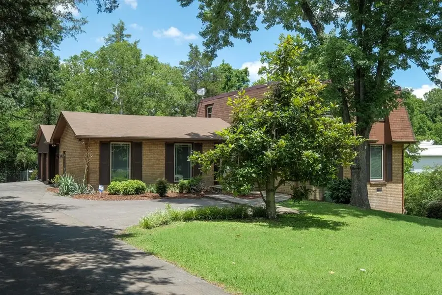 6560 Brownlee Dr, Nashville, TN 37205 - #2