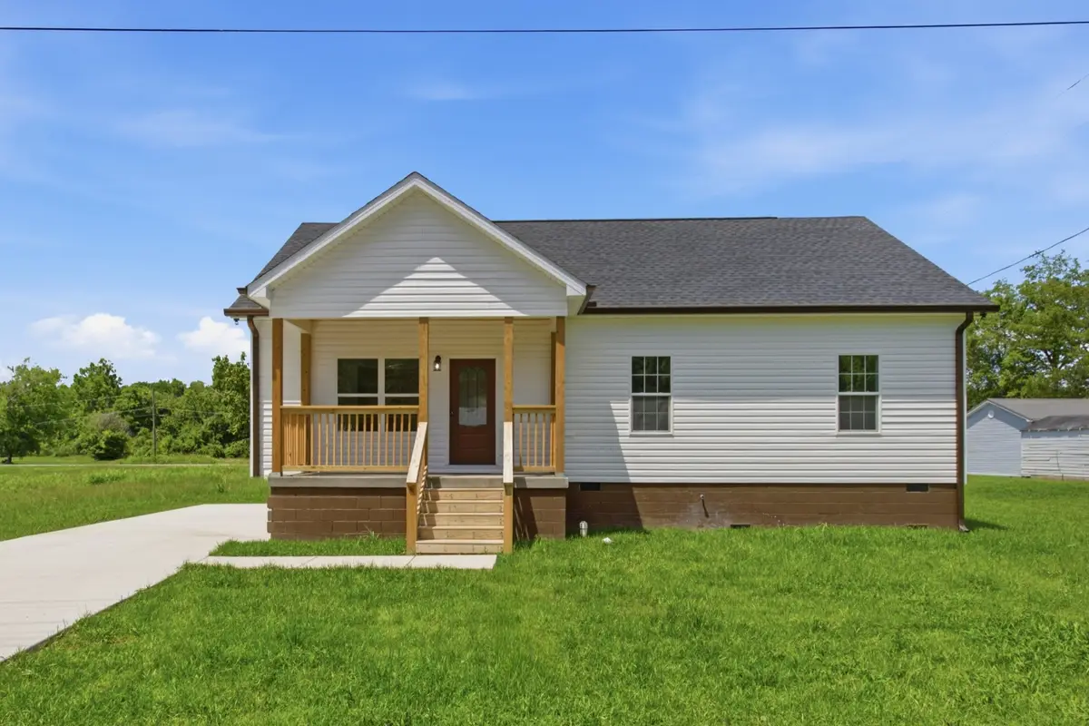 209 Armstrong St, Waverly, TN 37185 - #1