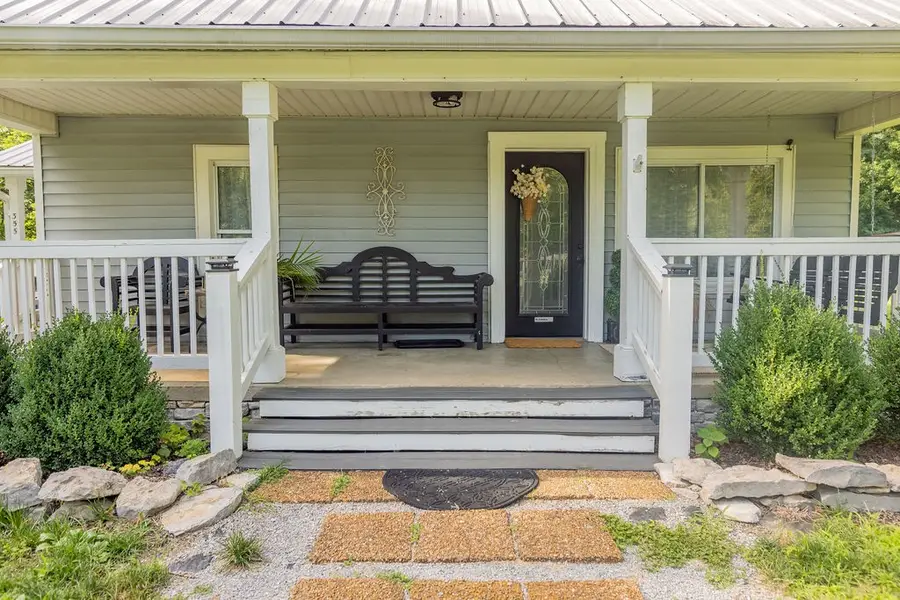 355 Whitson Rd, Bethpage, TN 37022 - #2
