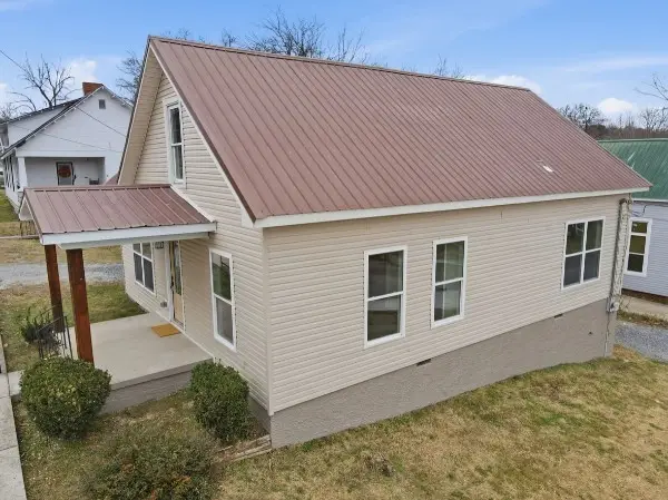 301 Bellview Ave N, Fayetteville, TN 37334 - #3