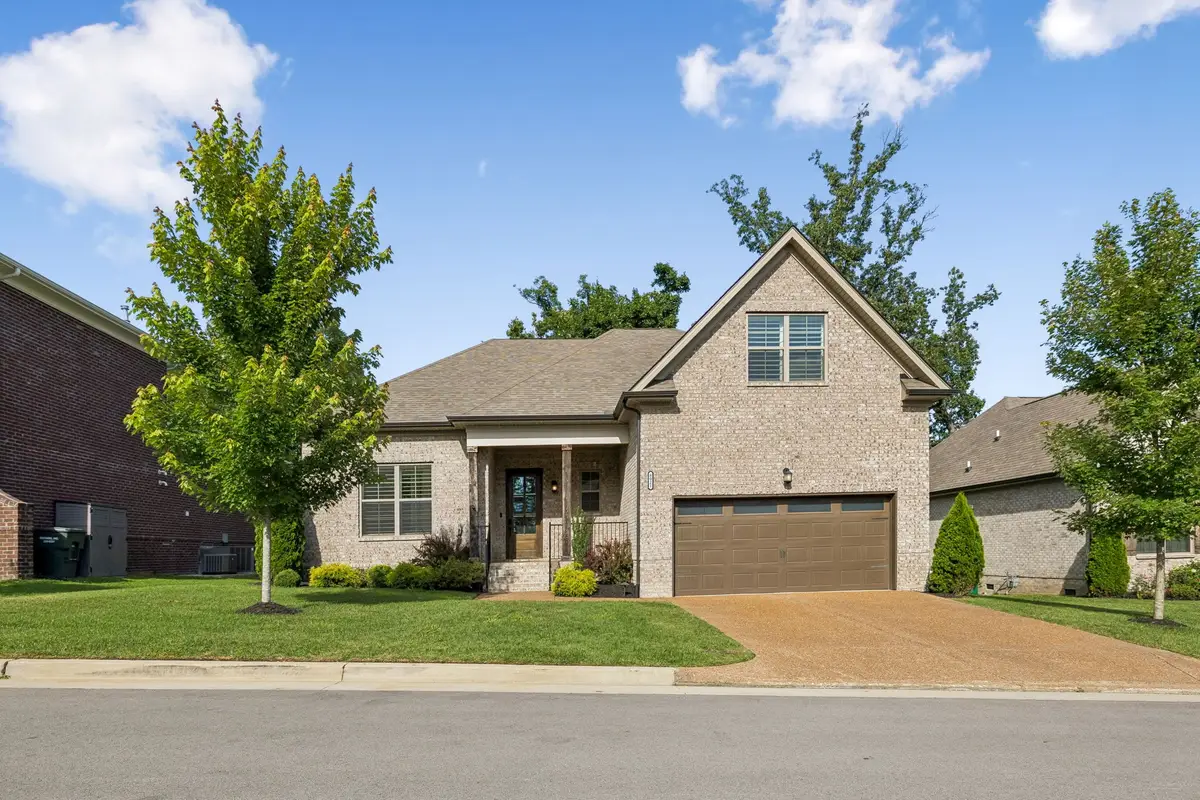 8021 Still Spring Ridge Dr, Nashville, TN 37221 - #1
