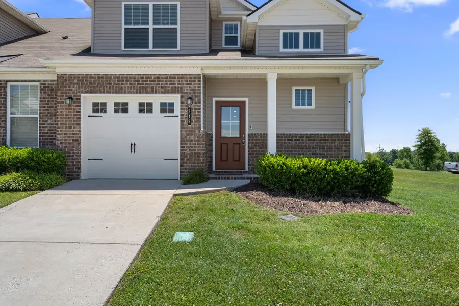 349 Casper Dr, Spring Hill, TN 37174 - #2
