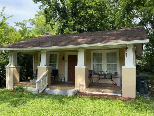 16 Woodvale Avenue, Chattanooga, TN 37411