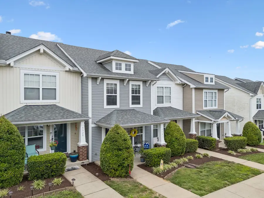 3331 Harpeth Springs Dr, Nashville, TN 37221 - #3