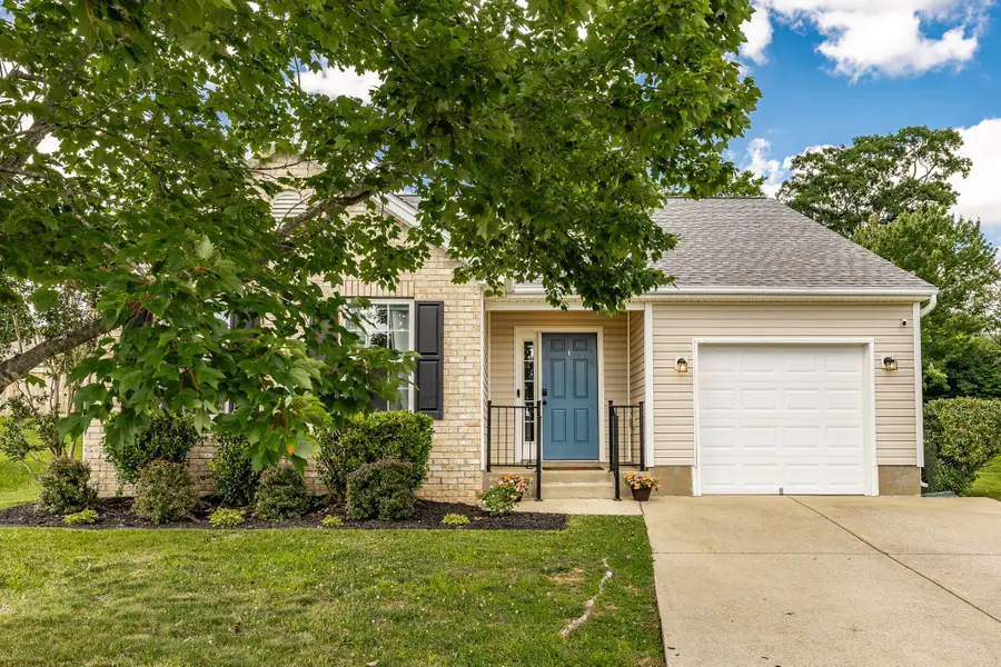 110 Dimaggio Dr, Springfield, TN 37172 - #3