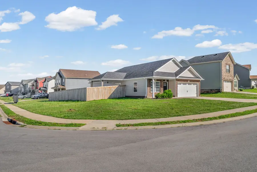 268 Dugger Dr, Clarksville, TN 37042 - #3
