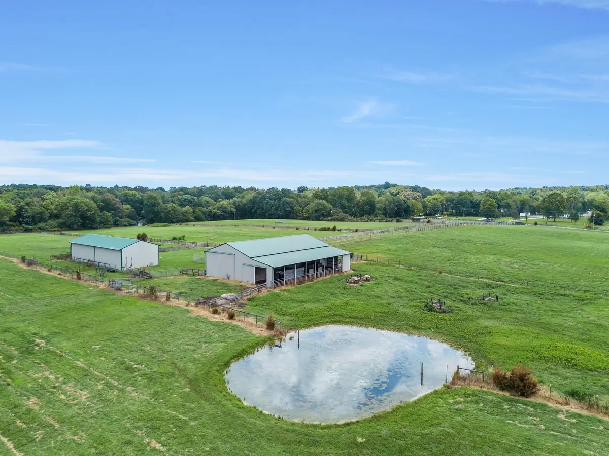 2620 Highway 48 S, Dickson, TN 37055 - #1
