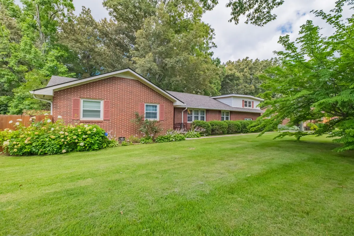 101 Crestwood Dr, Tullahoma, TN 37388 - #1