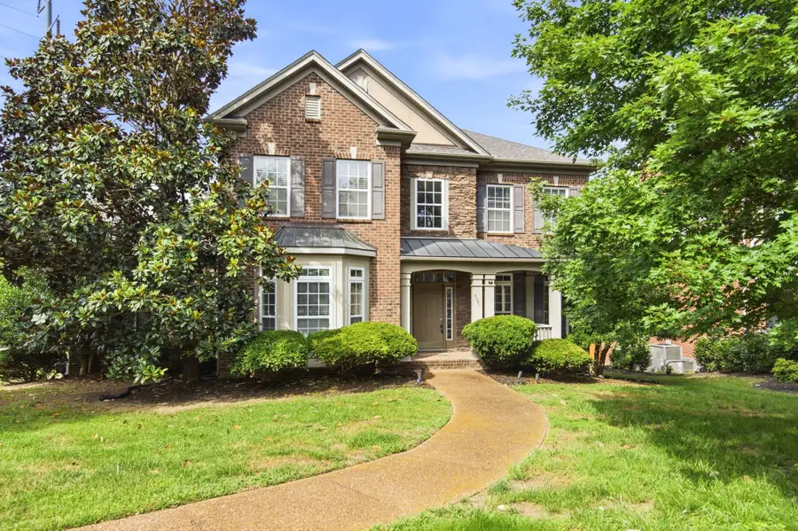 3041 Oxford Glen Dr, Franklin, TN 37067 - #3