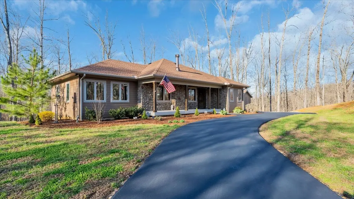 414 Watercolor Dr, Sparta, TN 38583 - #1