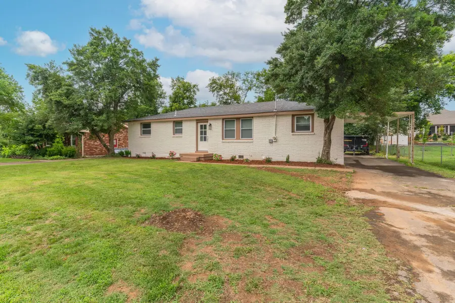 3814 Plantation Dr, Hermitage, TN 37076 - #2
