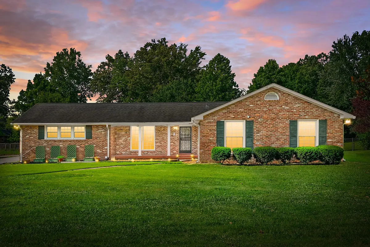 2154 N Meadow Dr, Clarksville, TN 37043 - #1