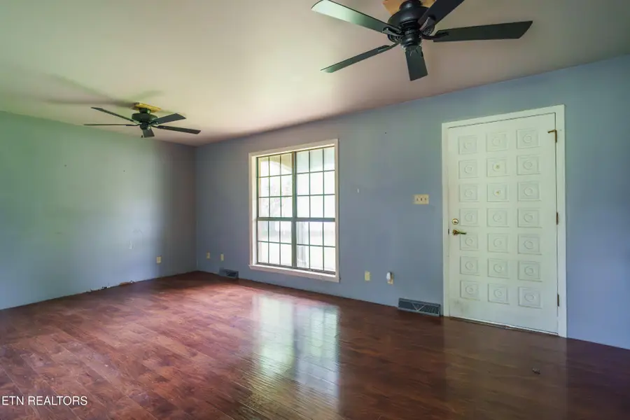 405 Dogleg Drive, Livingston, TN 38570 - #3