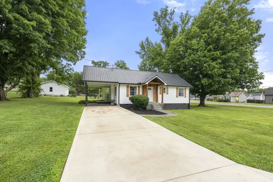 100 Brook Dr, Dickson, TN 37055 - #2