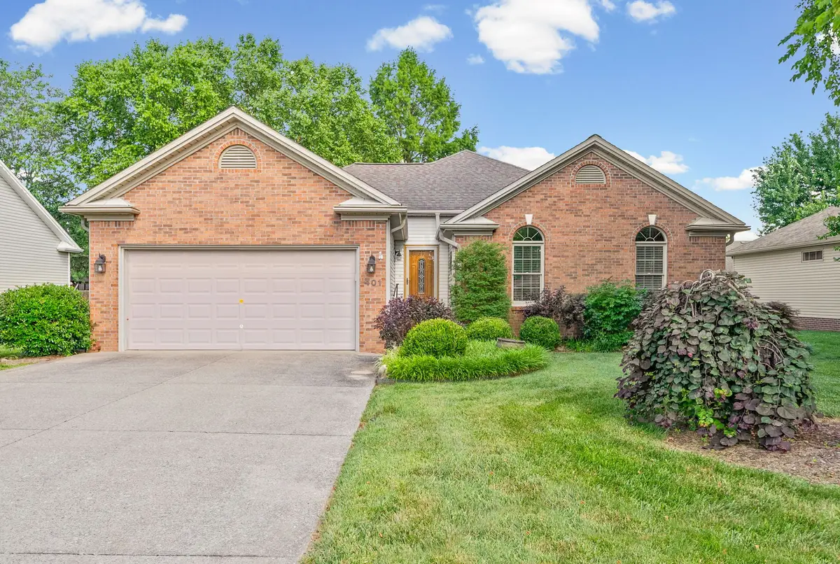 401 Irish Cir, Hopkinsville, KY 42240 - #1