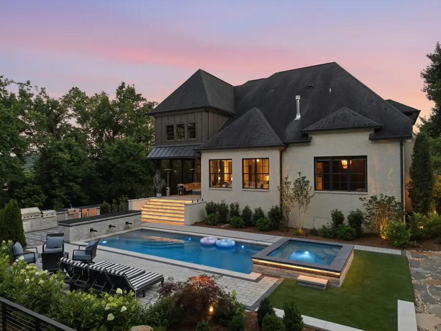 2108 Timberwood Pl, Nashville, TN 37215 - #2