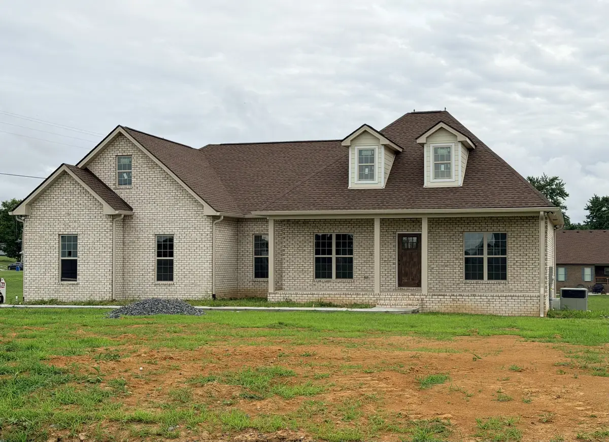 175 Cheney Ln, Lafayette, TN 37083 - #1