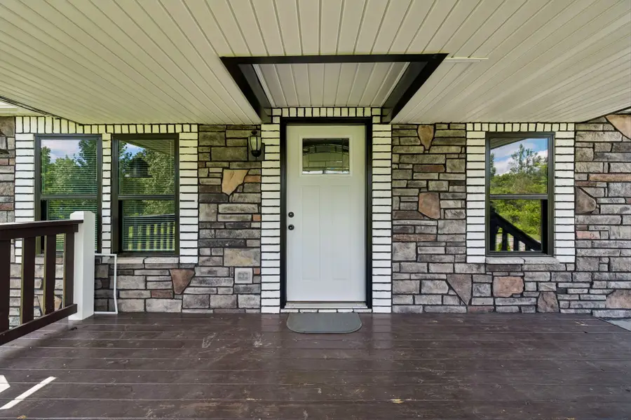 5094 Spring Creek Ln, Lafayette, TN 37083 - #3
