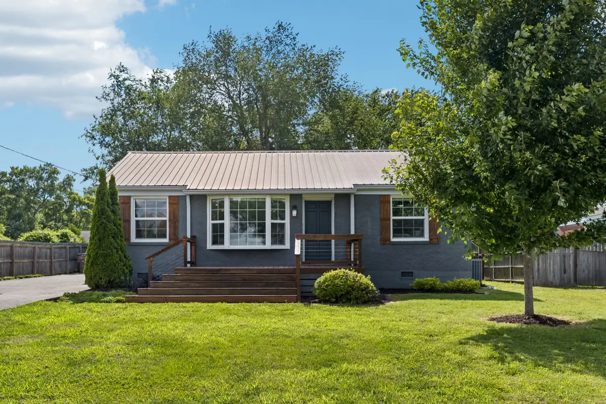 3221 Holbrook Dr, Nashville, TN 37211 - #1