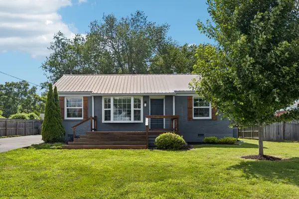 3221 Holbrook Dr, Nashville, TN 37211