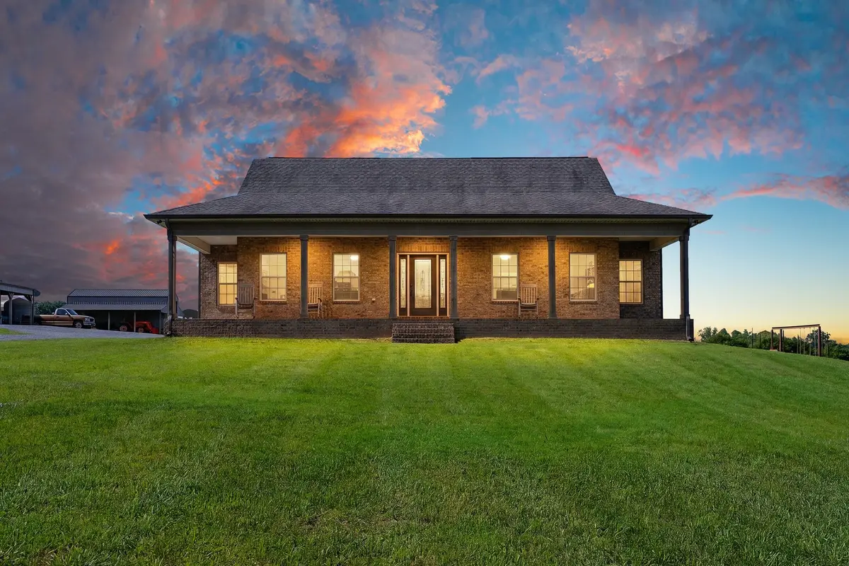 5812 Campbell Rd, Cross Plains, TN 37049 - #1