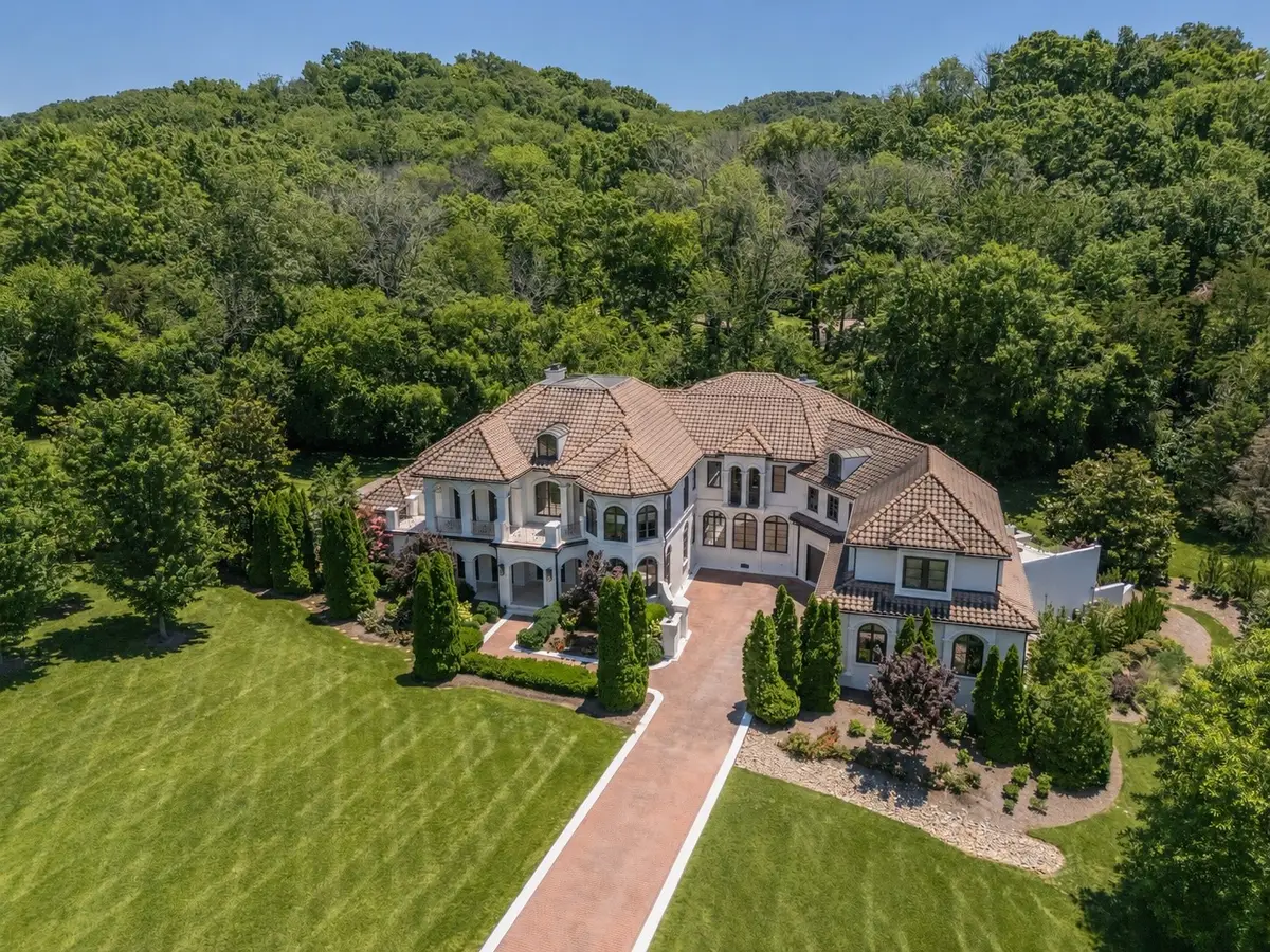 336 White Swans Xing, Brentwood, TN 37027 - #1