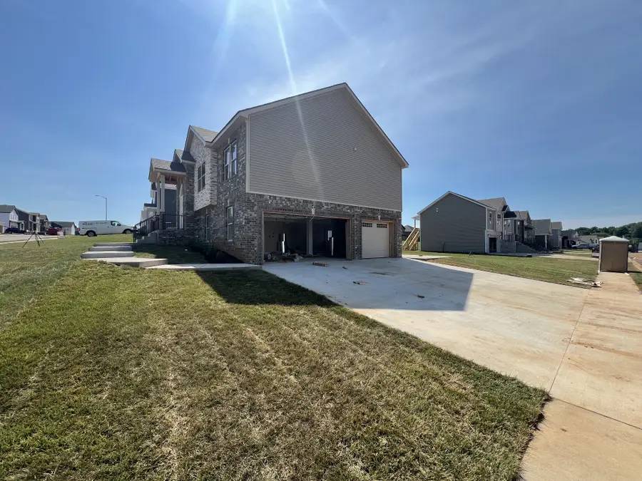 794 Carrillo Dr, Clarksville, TN 37040 - #2