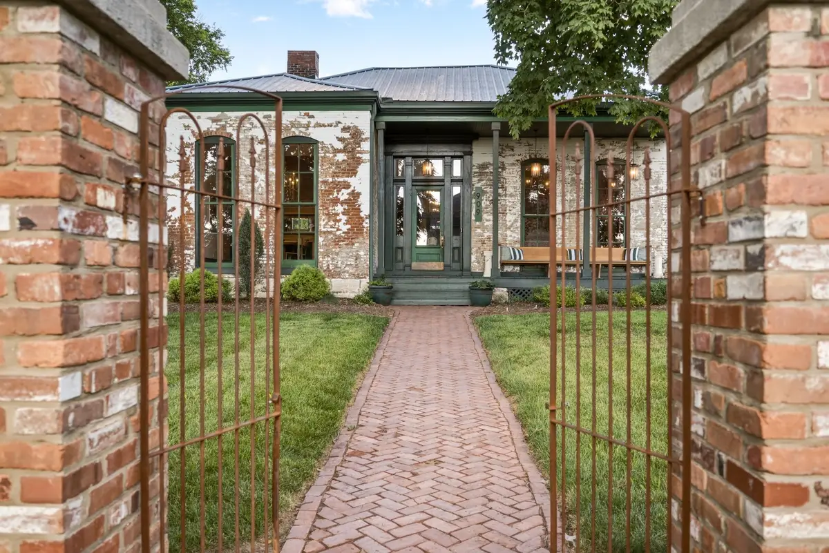 909 Manila Ave, Nashville, TN 37206 - #1