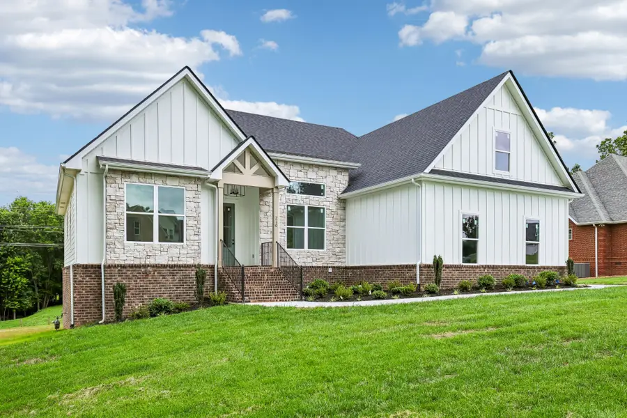 210 Cascade Dr, Winchester, TN 37398 - #2