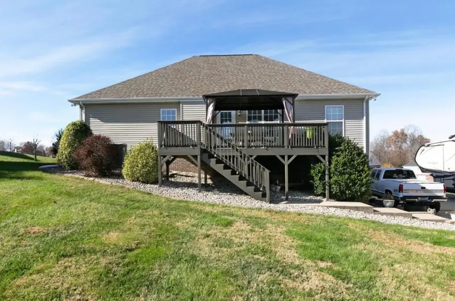 266 Glenda Ct, Pleasant View, TN 37146 - #2