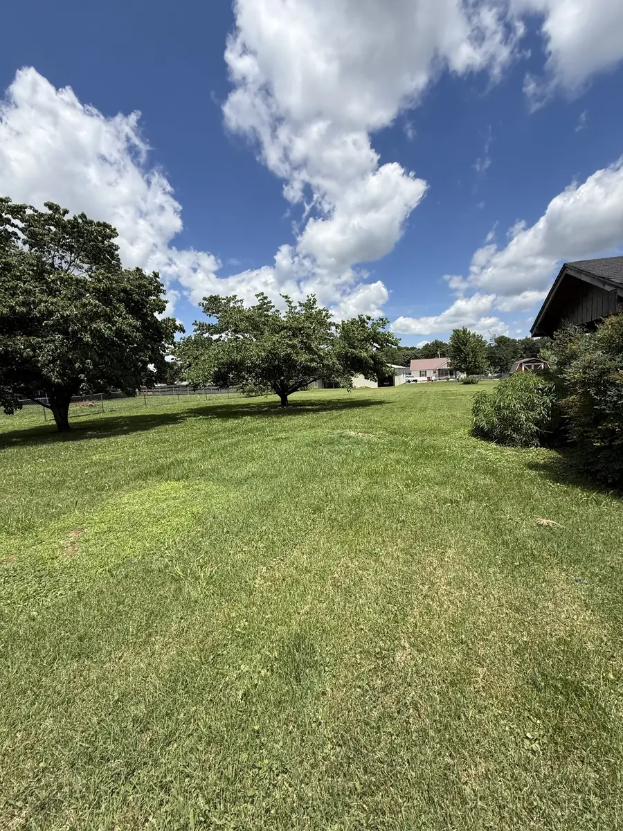 242 Kay Cir, Lafayette, TN 37083 - #3