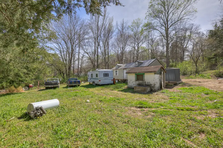 1200 Bloom Landing Rd, Charlotte, TN 37036 - #3