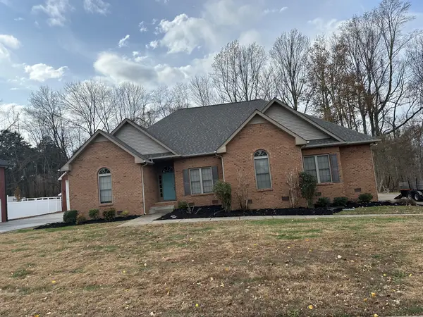 1022 S Ridge Trl, Clarksville, TN 37043