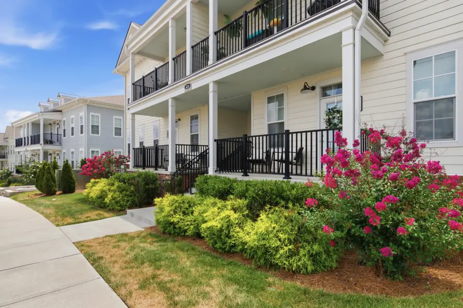 828 Goswell Dr #102, Nolensville, TN 37135 - #2