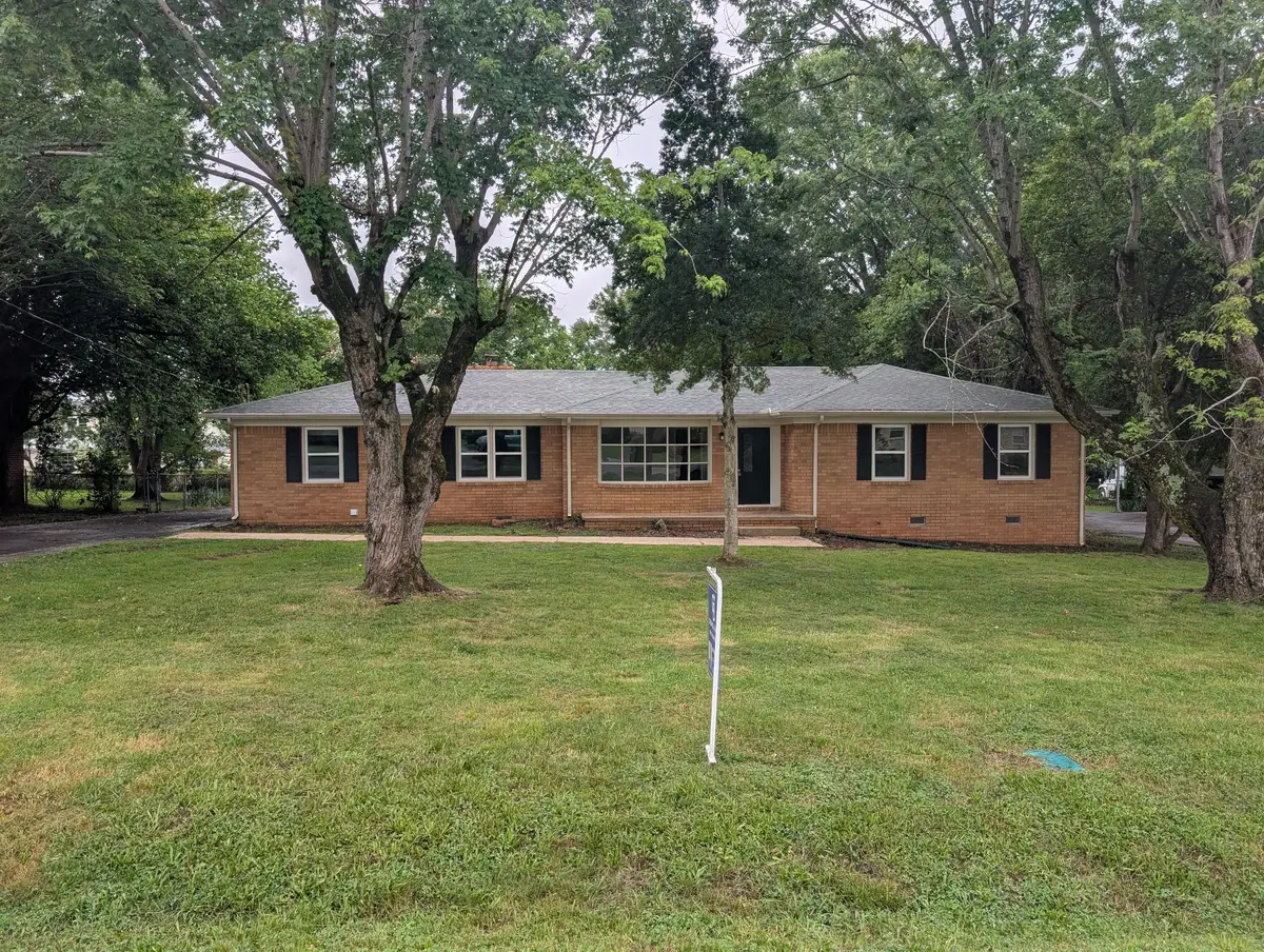 114 Bel Aire Dr, Winchester, TN 37398 - #1
