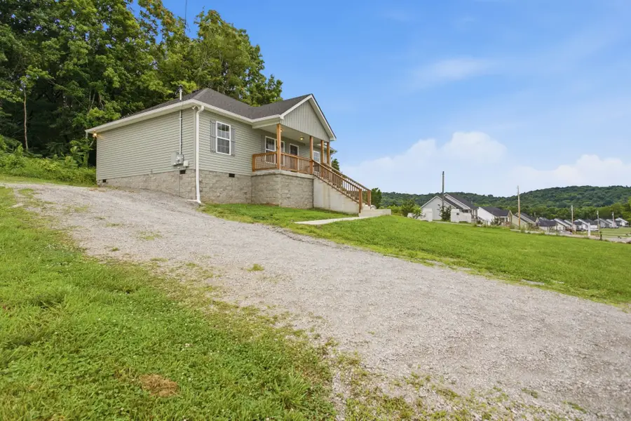 1765 Old Belfast Rd, Lewisburg, TN 37091 - #3