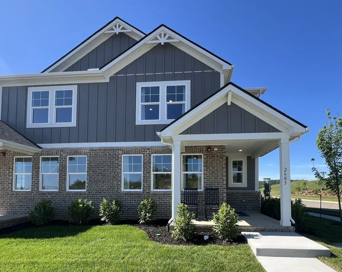 2581 Peaceful Valley Dr, Columbia, TN 38401 - #1