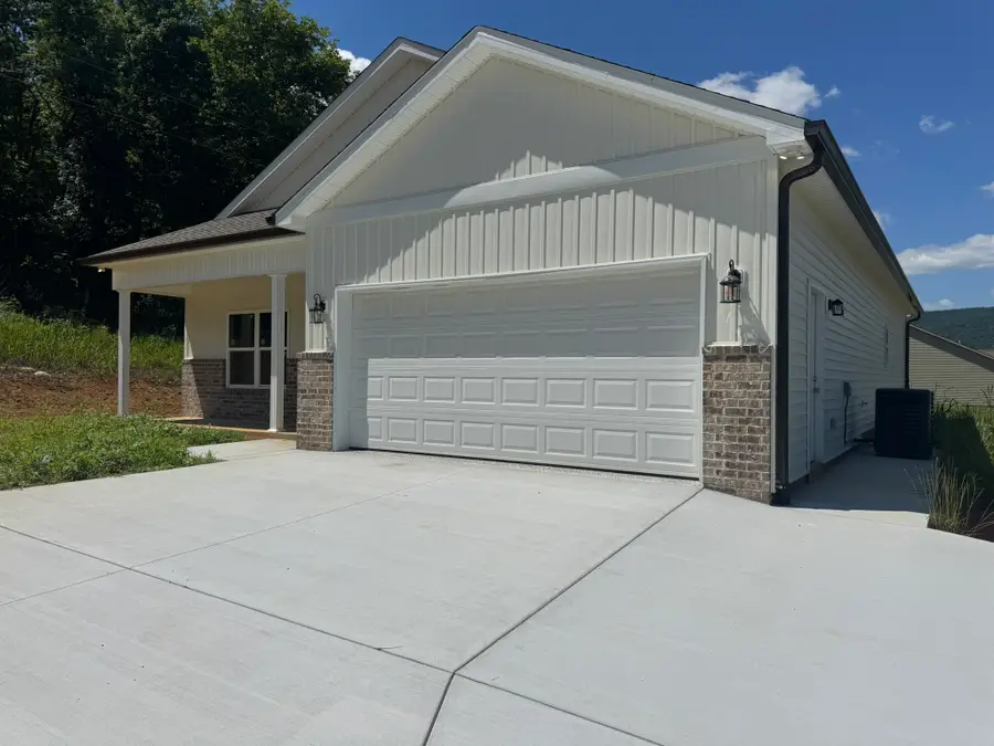 13 Hamby Dr, Pelham, TN 37366 - #3