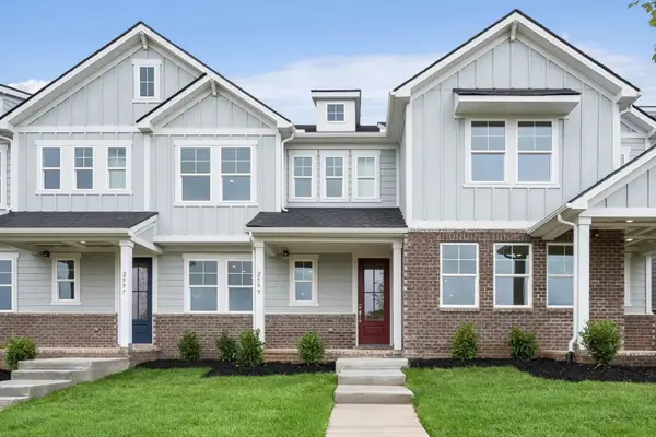 2575 Peaceful Valley Dr, Columbia, TN 38401